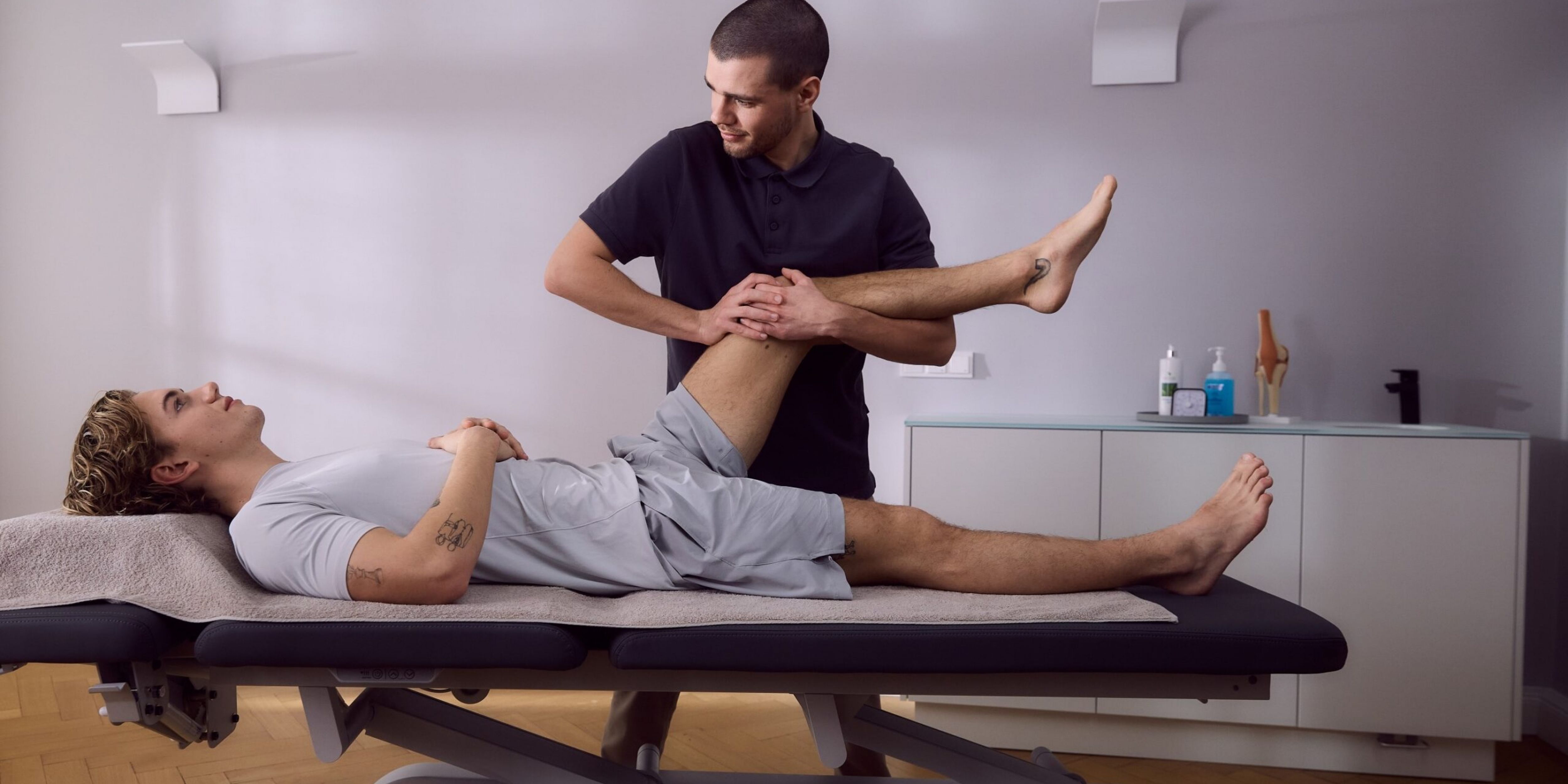 Manuelle Therapie und Physiotherapie des Kniegelenks in einer Privatpraxis für Physiotherapie in München Schwabing