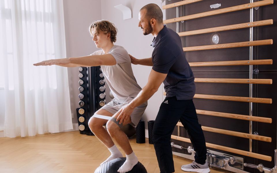 Krankengymnastik und Physiotherapie in exklusiver Praxis in München